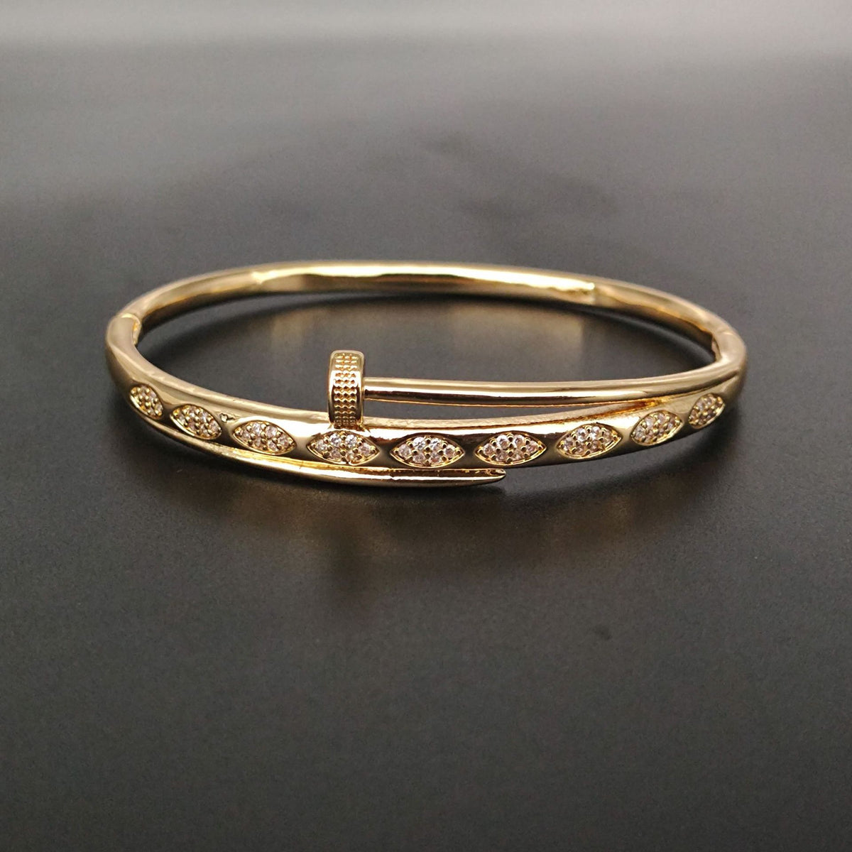 High Version V Gold Classic Full Rhinestone Stud Bracelet with Diamond-Encrusted Ends, Thick 18K Rose Gold Plated, Luxury Couple Bracelet